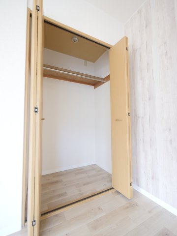フロントステーション西川原の収納|※写真は別の部屋のものです。