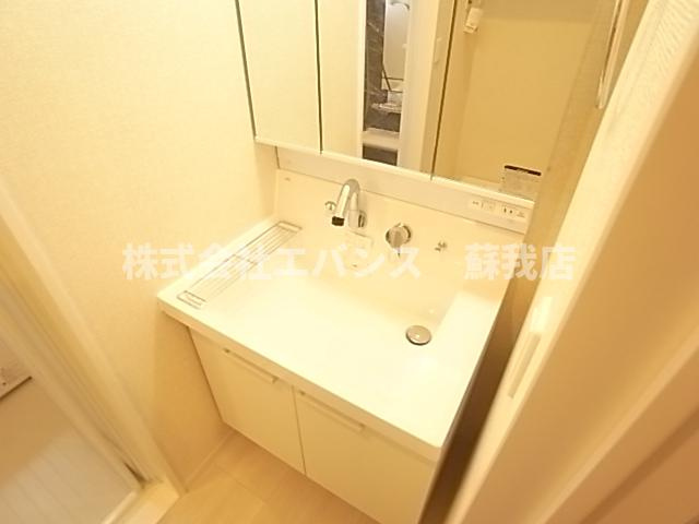 【独立洗面台】 | タイムズ・スクエアⅤ　Four | 同型のお部屋の写真です。