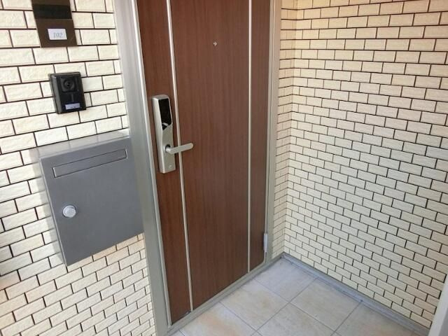 エスポワール滝野川の玄関