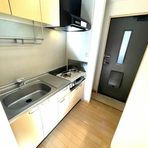 八王子市暁町１丁目のアパートのキッチン