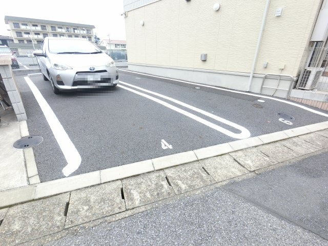【駐車場】