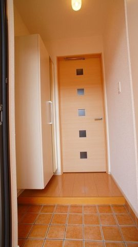 明るい玄関です