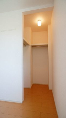 たっぷりとした収納スペースです