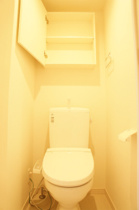 コンパクトで使いやすいトイレです