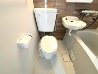 ゆったりとした空間のトイレです