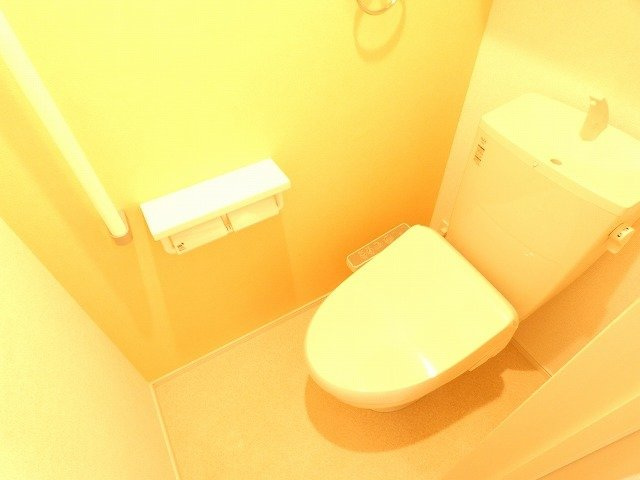 シンプルで使いやすいトイレです