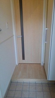 落ち着いた玄関です