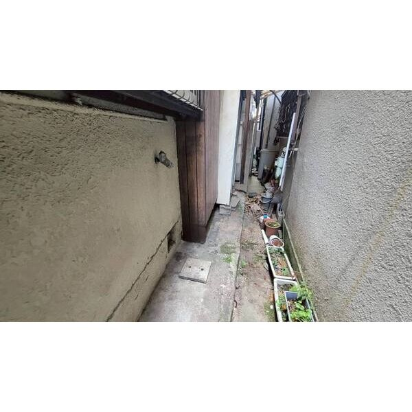 豊中市立花町３丁目の店舗事務所
