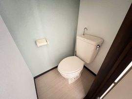 清潔感のあるトイレです