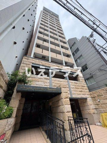 プレサンス三宮花時計前の外観