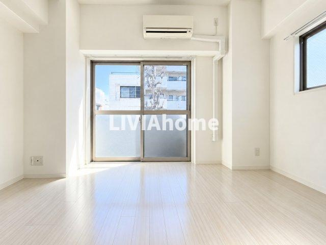 港区高輪１丁目の賃貸マンションの居間・リビング|同シリーズの参考写真です。実際の設備・内装は現況を優先とさせていただきます。
