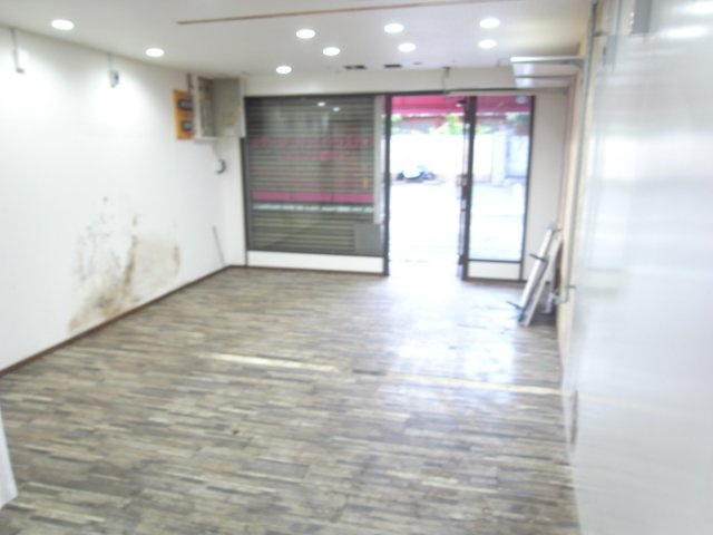 豊中市春日町２丁目の店舗事務所