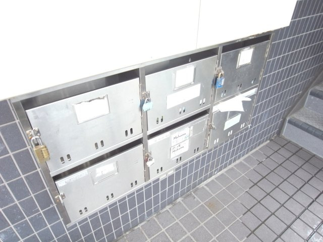 豊中市春日町２丁目の店舗事務所