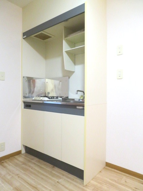 ダンディライオン西市のキッチン