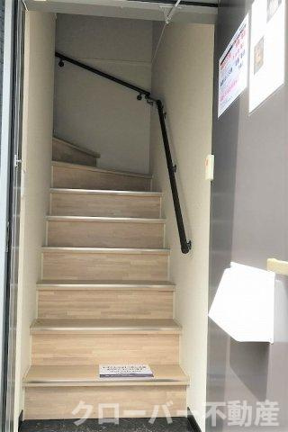 レオネクストみなとまちの玄関