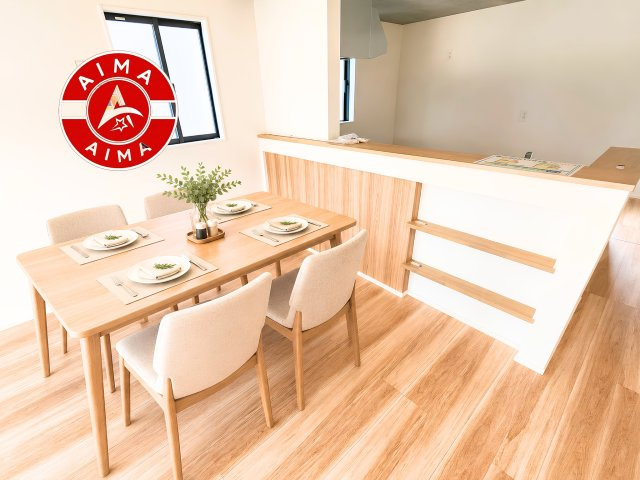 大野城市大城5丁目第3-2棟（1号棟）の内観：施工例|明るく開放的なリビングダイニングは豊かな陽光が注ぎ込み、やすらぎの空間を演出してくれます。ご家族で楽しいひとときをお過ごし下さい。※家具はCGを合成したものです。