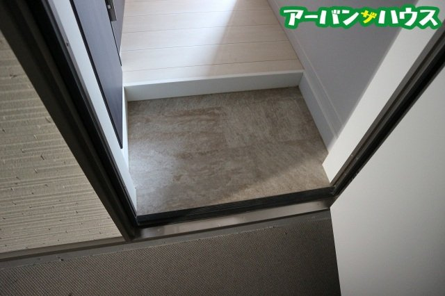 GRANDTIC TOMITAの玄関
