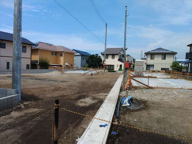 沼津市大岡の新築一戸建の外観|建築中