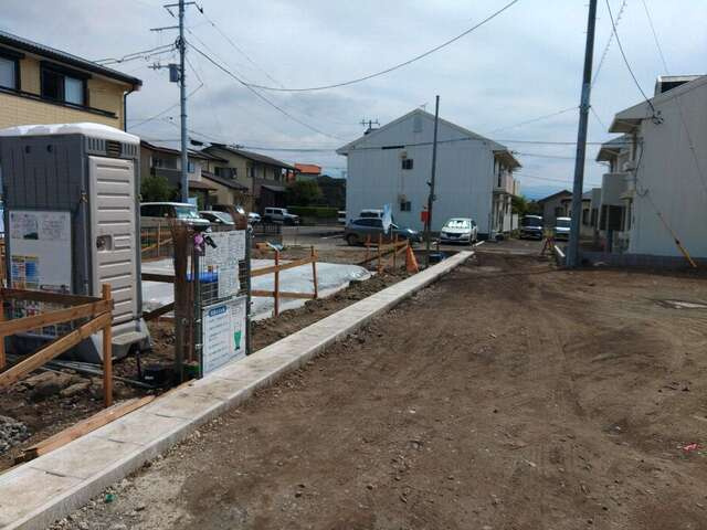 沼津市大岡の新築一戸建の外観|建築中