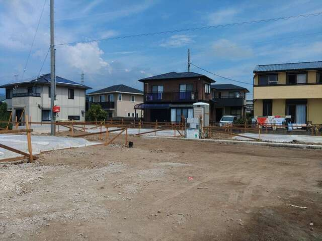 沼津市大岡の新築一戸建の外観|建築中