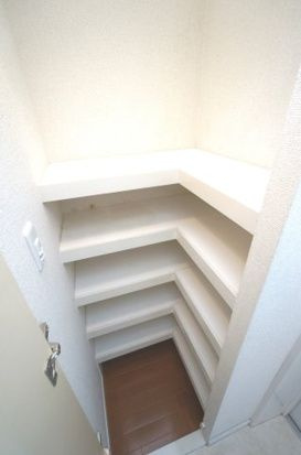 ラグジュアリーアパートメント森下の収納