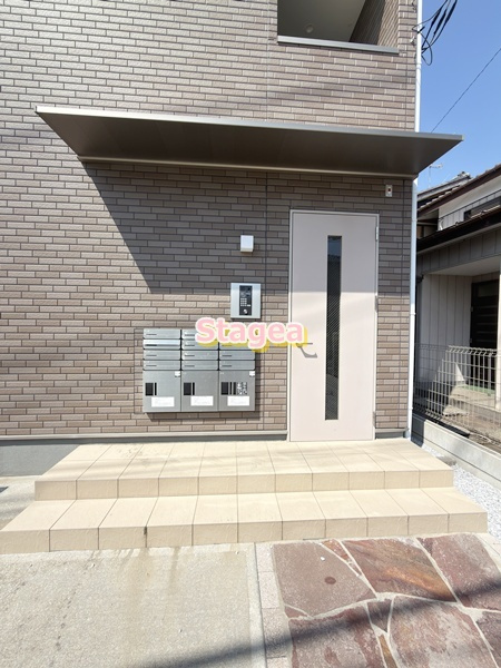 リーブルファイン中央区本町西のエントランス