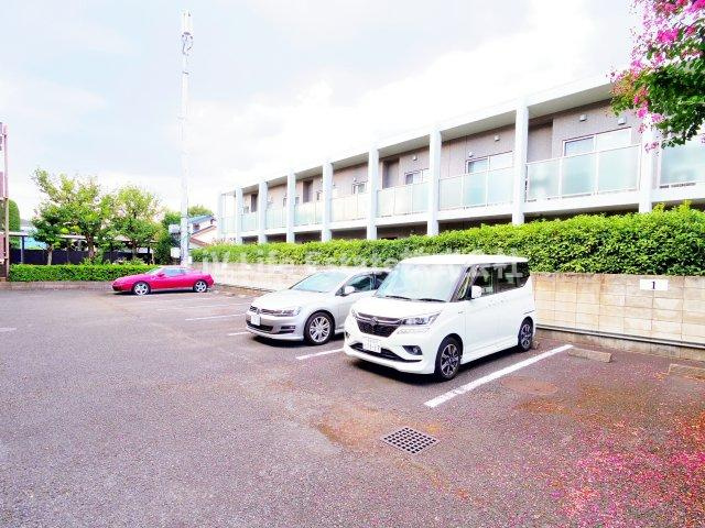 アビタシオン(アビタシオン)の駐車場