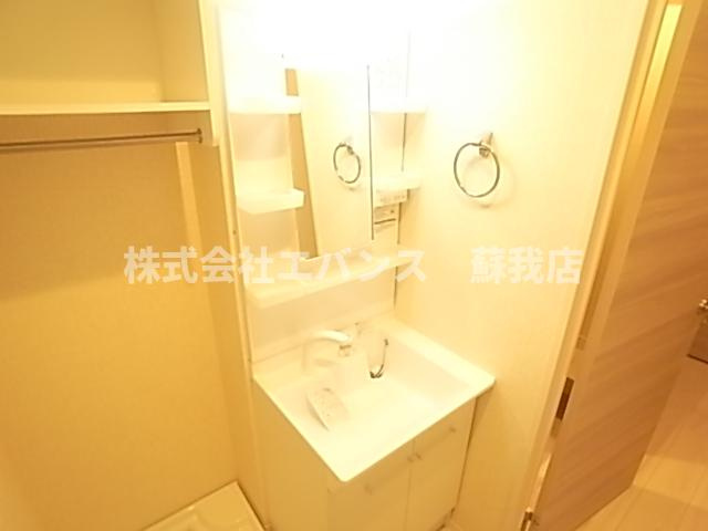 【独立洗面台】 | タイムズ・スクエアⅤ　Four | 同型のお部屋の写真です。
