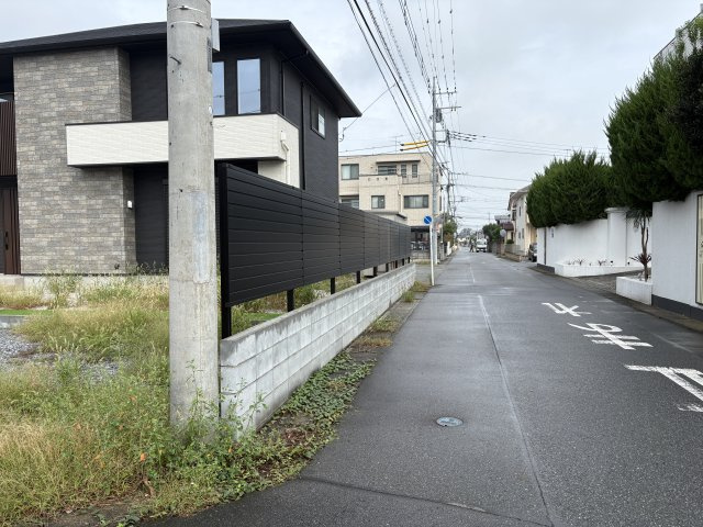 【前面道路含む現地写真】 | 深谷市東方町　中古戸建