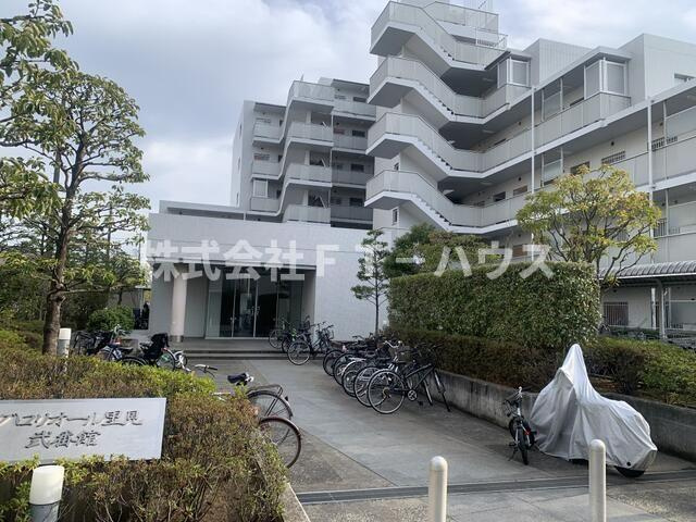 グロリオール里見弐番館