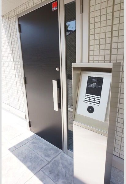 ライム ライト 岐阜のエントランス