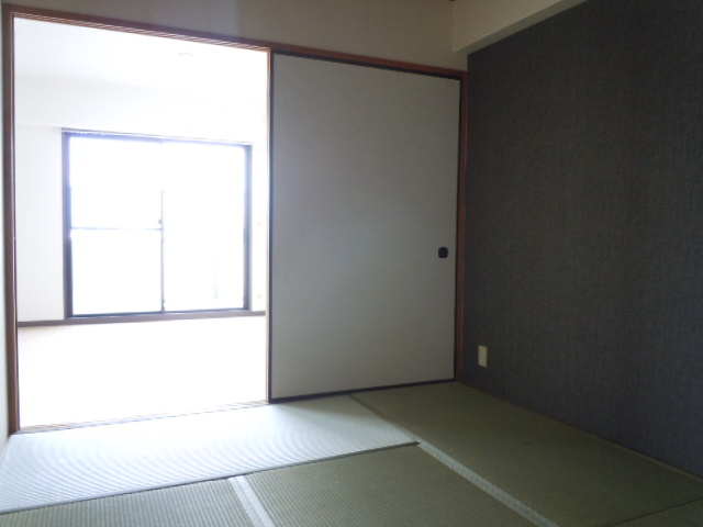 ロイヤルグレース上野東の子供部屋