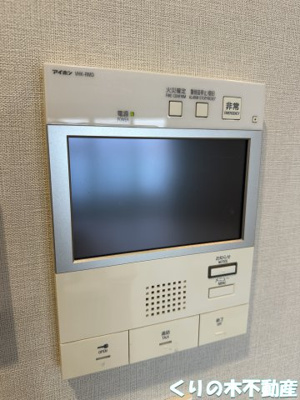 【セキュリティ】 | ポレスター今治駅前レジデンス | モニター付きインターホンです