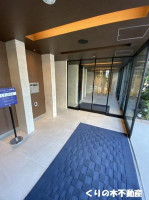 【エントランス】 | ポレスター今治駅前レジデンス | 清潔なエントランスです