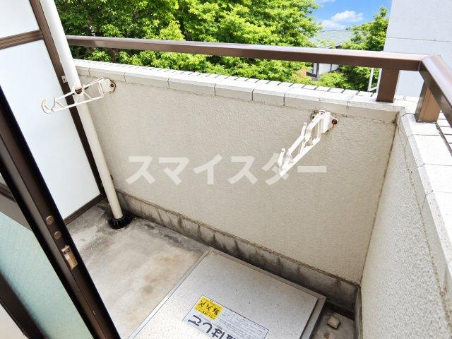 市川市市川４丁目の賃貸マンションのバルコニー