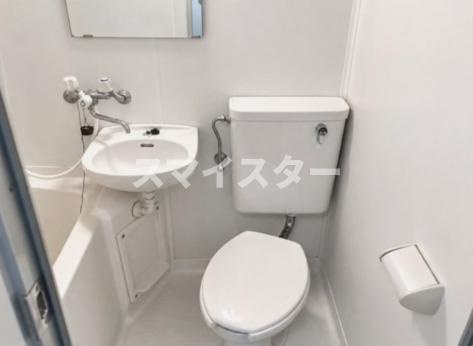 市川市市川４丁目の賃貸マンションのトイレ