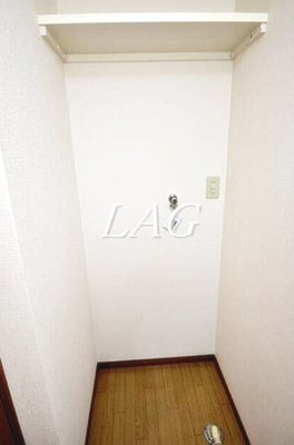 【設備】 | ブライズ南林間 | 室内洗濯機置き場です。