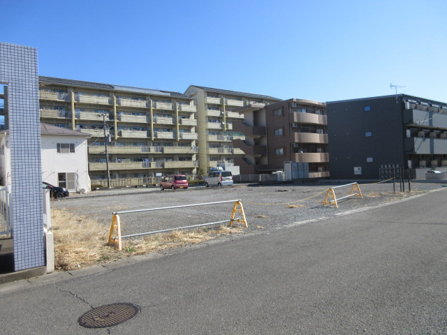 【仲介手数料無料】新築戸建　熊谷市曙町5-96（全3棟）の前面道路含む現地写真