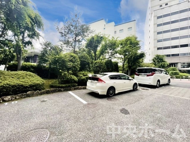 ルネ門前仲町パークステイツの駐車場|【敷地内駐車場】最新の空き状況や費用などの詳細は担当スタッフまでお問い合わせください。