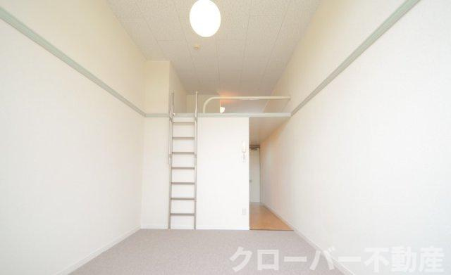 レオパレスたかぎの居間・リビング