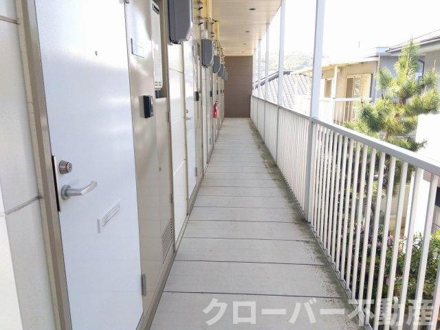 レオパレスたかぎのロビー