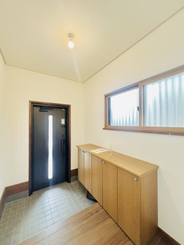 高崎市吉井町の玄関|広く着脱もスムーズにできる玄関♪