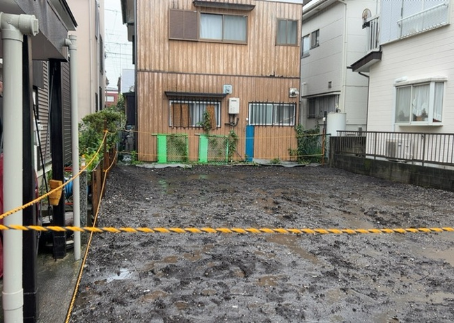 【庭】 | 大野台新築戸建 | 家族でのBBQを行うのであれば3坪程度の広さがあればよいでしょう。ガーデニングや家庭菜園を楽しむ際は、手入れが行き届く範囲にすると安心です。また、庭のある方角や接道が気になる方は事前に確認しましょう。