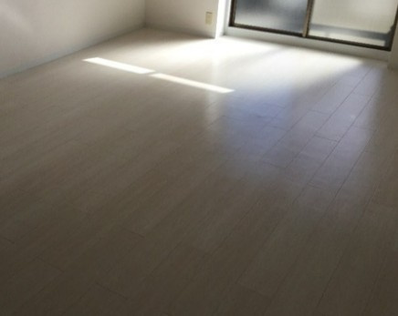 相模原市緑区大島の賃貸マンションの居間・リビング