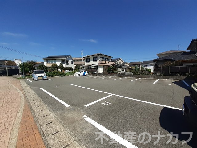 山中駐車場