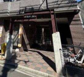 竹山ビル弐番館のエントランス
