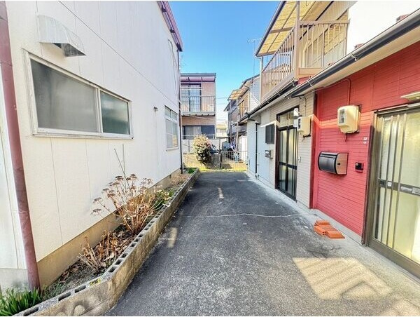 二女子町貸家の外観