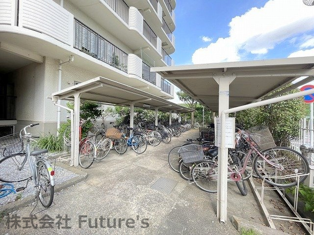 三郷スカイマンションの駐輪場|駐輪場の写真になります。※空き・料金要確認