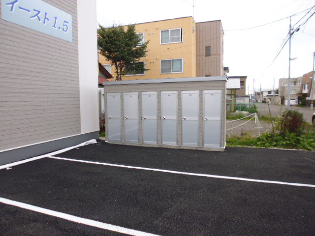 イースト1・5の外観