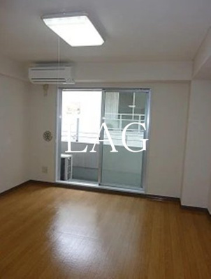 【居間・リビング】 | 誠心Ⅵビル | 洋室のお部屋です。